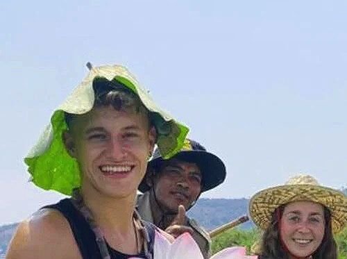 Granja de Loto Tours, talleres y paseos en barco 1/4